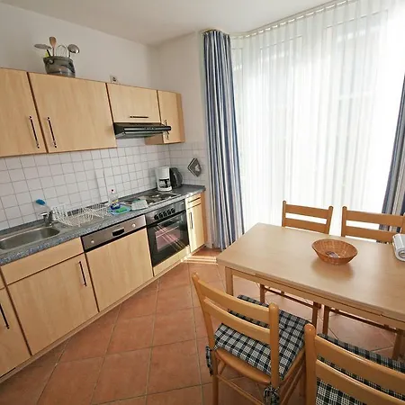 Ferienwohnung 01 Mit Terrasse - Strandstrasse